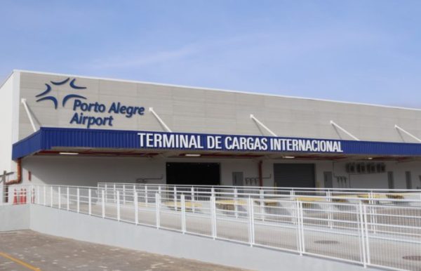 Aeroporto de Porto Alegre estreia operações do novo Terminal de Cargas